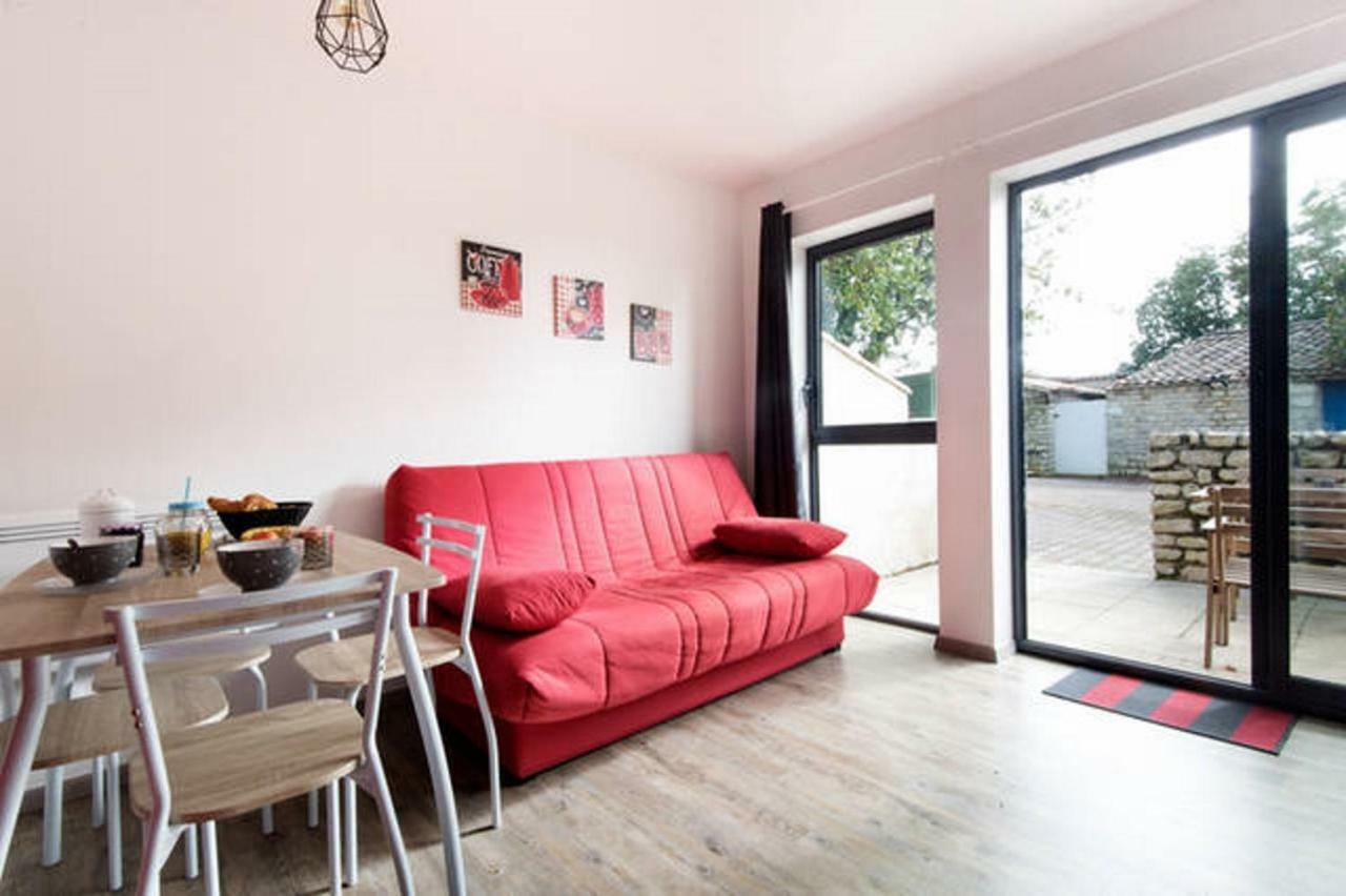 Villa Del Re 10 La Flotte Exteriör bild